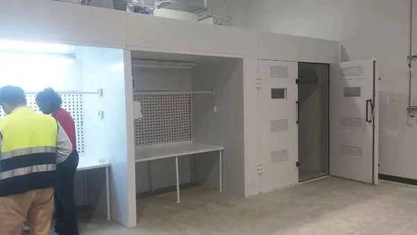 Cabine de peinture ouverte à double flux