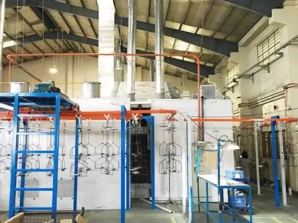 Ligne de peinture pour jantes en aluminium de motos