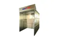 Cabine de peinture ouverte